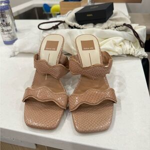 Dolce Vita never worn beige sandals